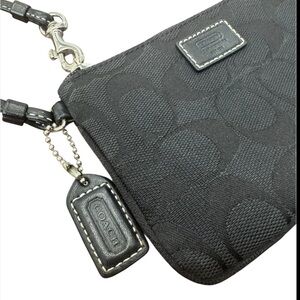 NWOT Coach Charcoal/Black Signature Wristlet